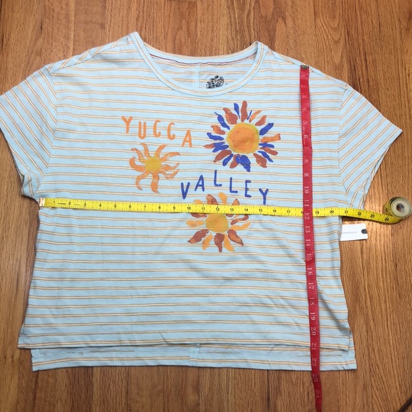 Pilcro Yucca Valley Graphic Tee - Picture 10 of 12